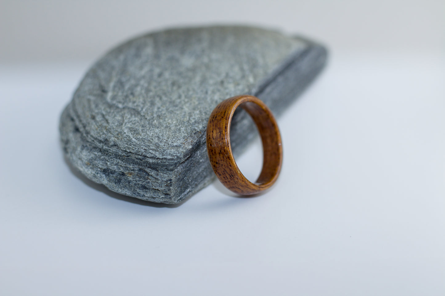 Etimoe Bentwood Ring